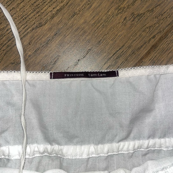 White Embroidered Sleeveless Top - Picture 2 of 2